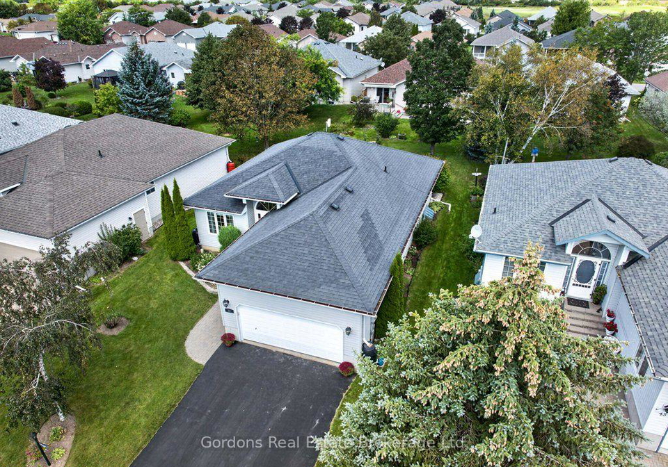 39-elmdale-drive-prince-edward-county-ontario-x13789972