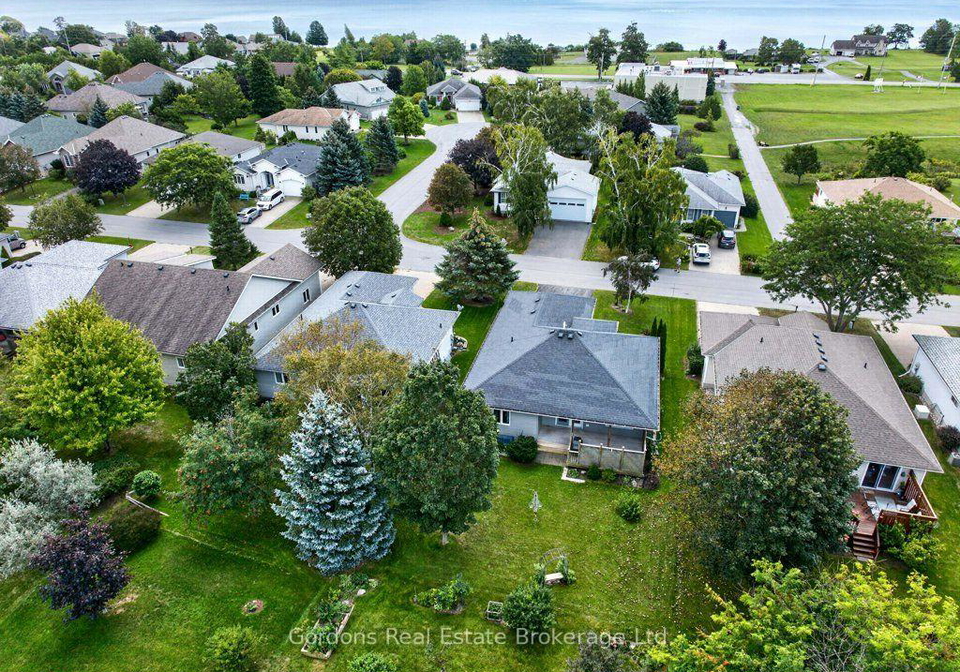 39-elmdale-drive-prince-edward-county-ontario-x13789972