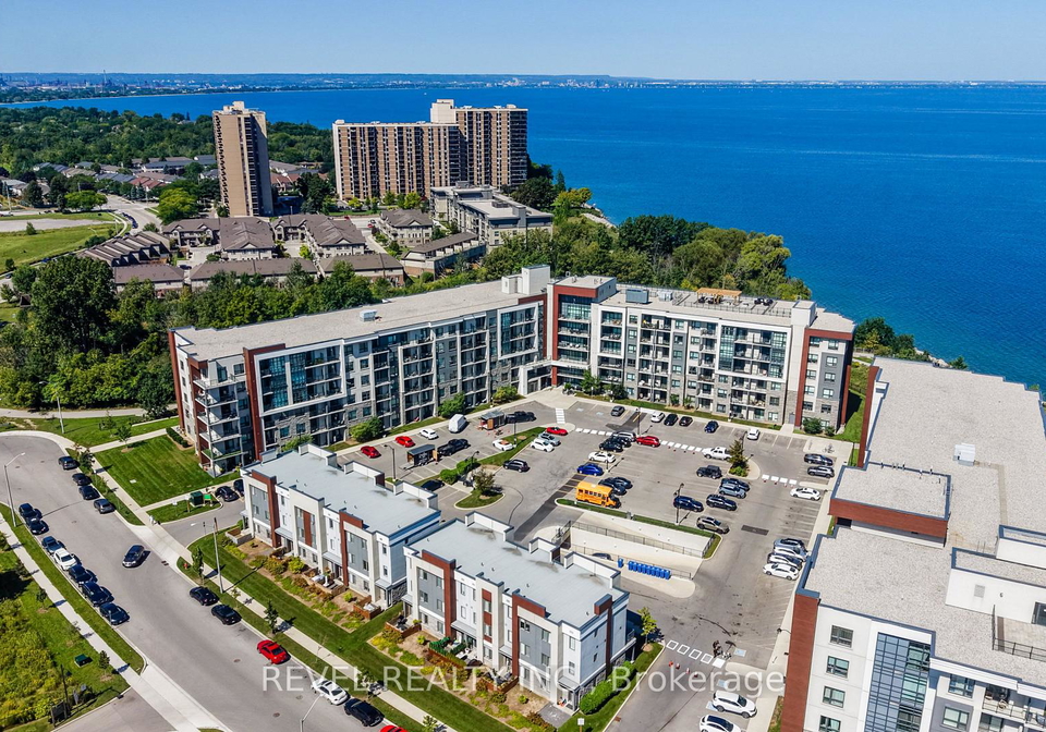 125-shoreview-place-hamilton-ontario-x13790108