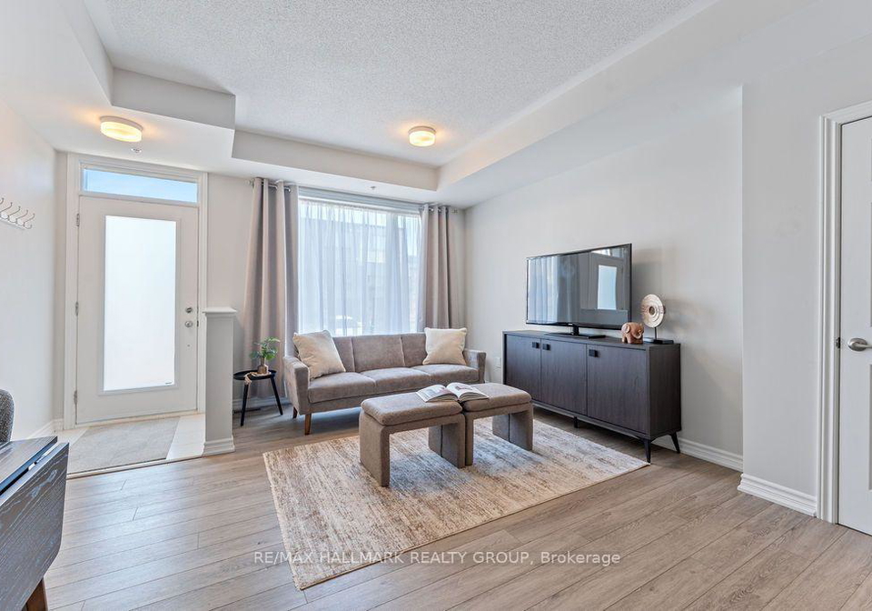 710-kizis-private-ottawa-ontario-x13790360