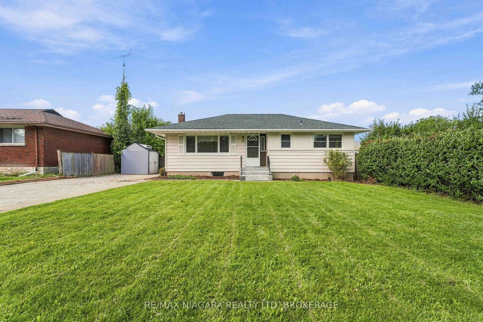 29-glengarry-road-st-catharines-ontario-x13790424