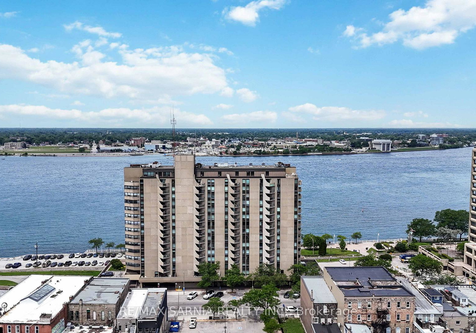 155-front-street-n-sarnia-ontario-x13790514