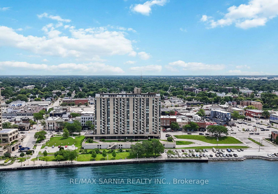 155-front-street-n-sarnia-ontario-x13790514