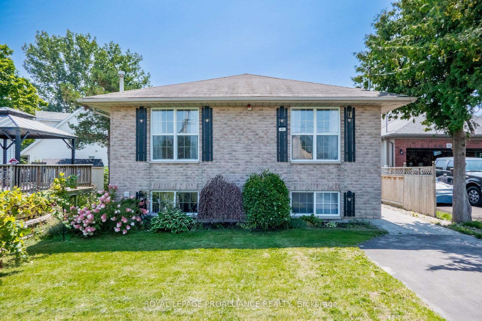11-carrying-place-road-quinte-west-ontario-x13790586