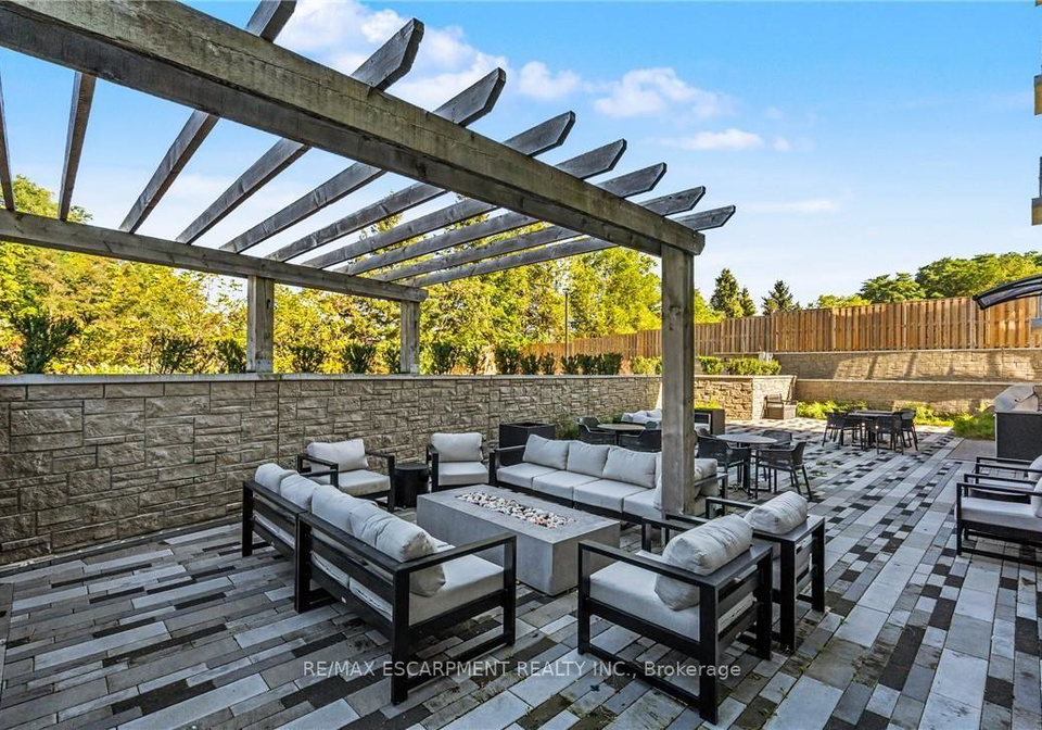 16-markle-crescent-hamilton-ontario-x13790624