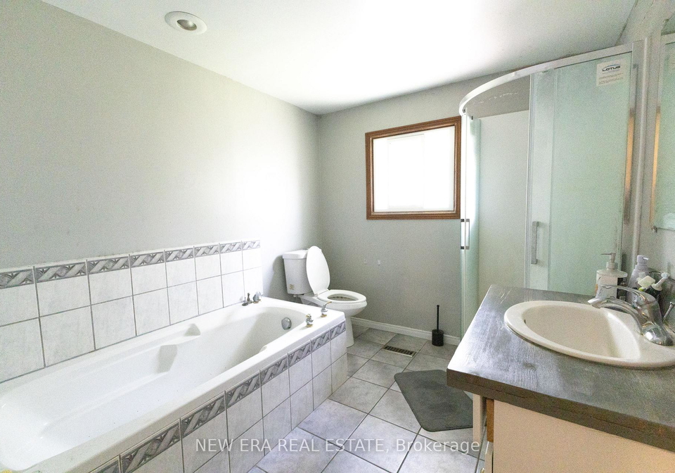58-amherst-drive-kitchener-ontario-x13790944