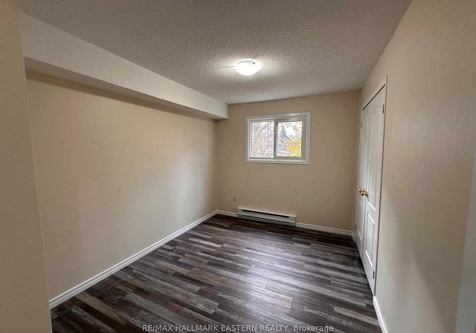 106-lansdowne-street-peterborough-ontario-x13790994