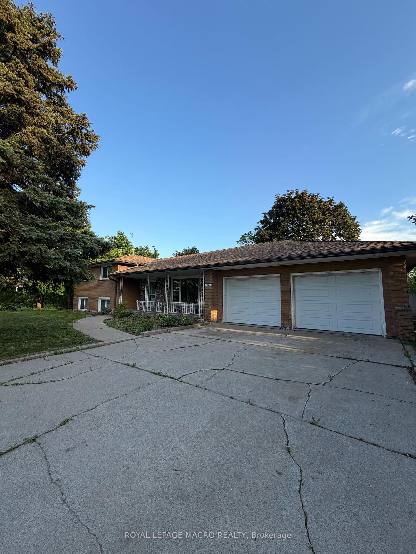1202-barton-street-hamilton-ontario-x13791212