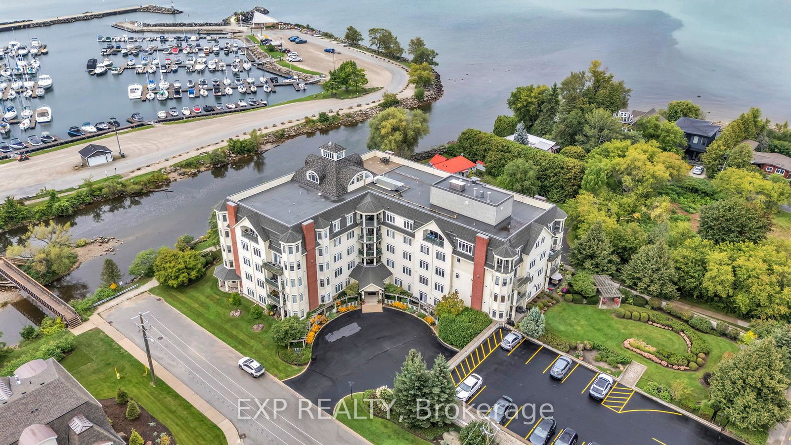10-bay-street-e-blue-mountains-ontario-x13791232