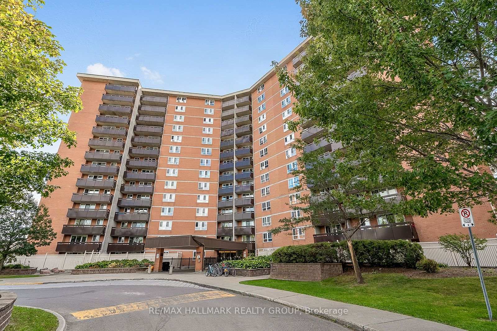 2000-jasmine-crescent-ottawa-ontario-x13791434