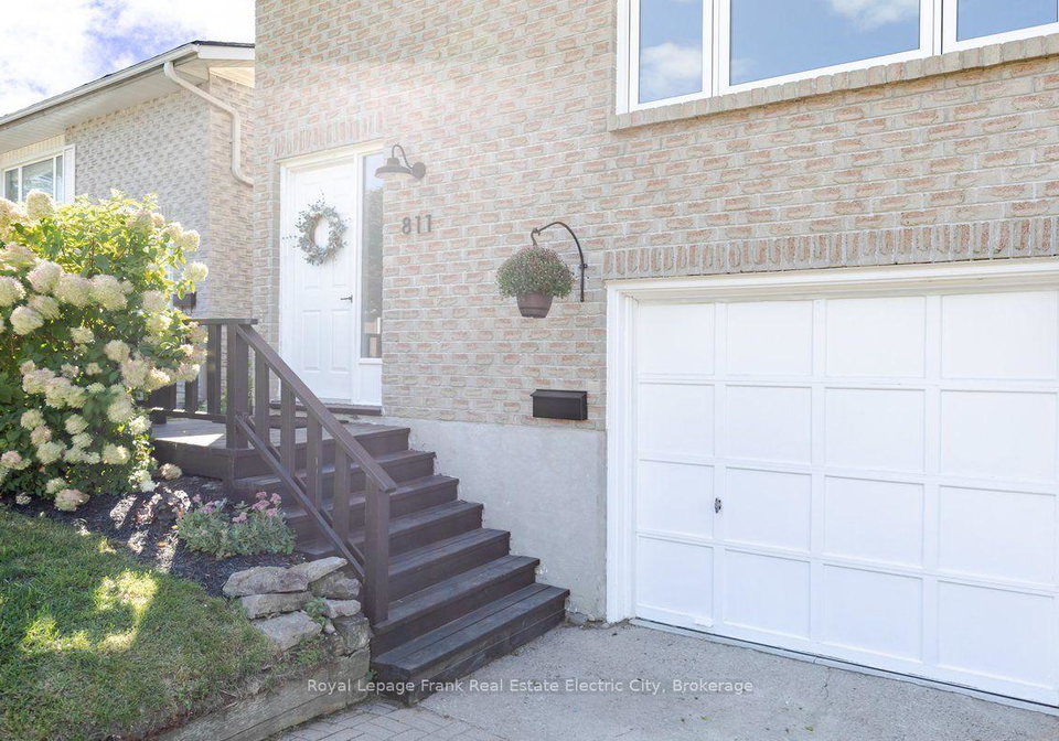 811-mountain-ash-road-peterborough-ontario-x13791486