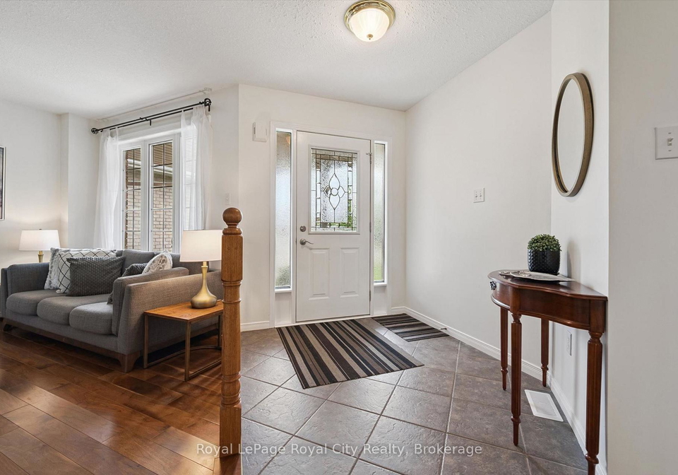 3-munroe-crescent-guelph-ontario-x13791556