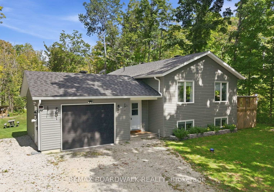 176-maple-street-lanark-highlands-ontario-x13791724
