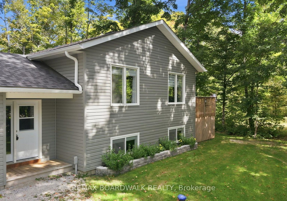 176-maple-street-lanark-highlands-ontario-x13791724