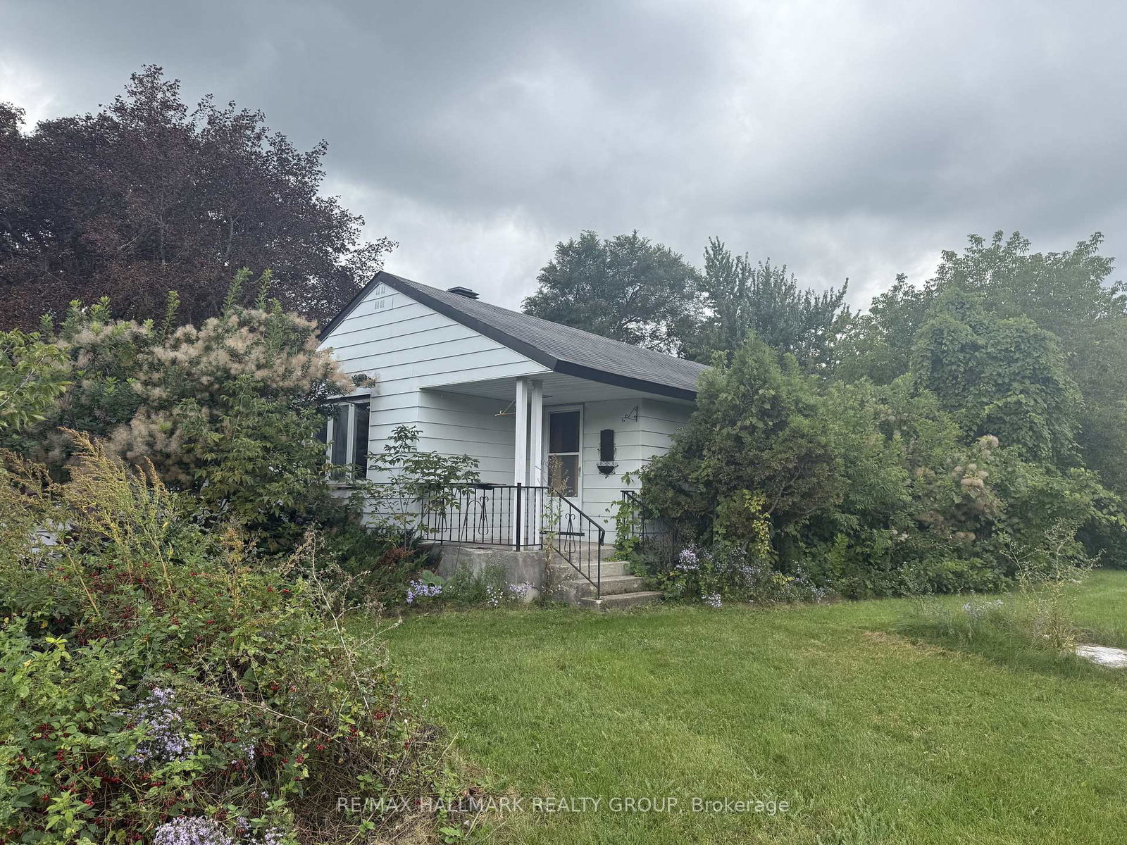 16-donegal-road-ottawa-ontario-x13791890