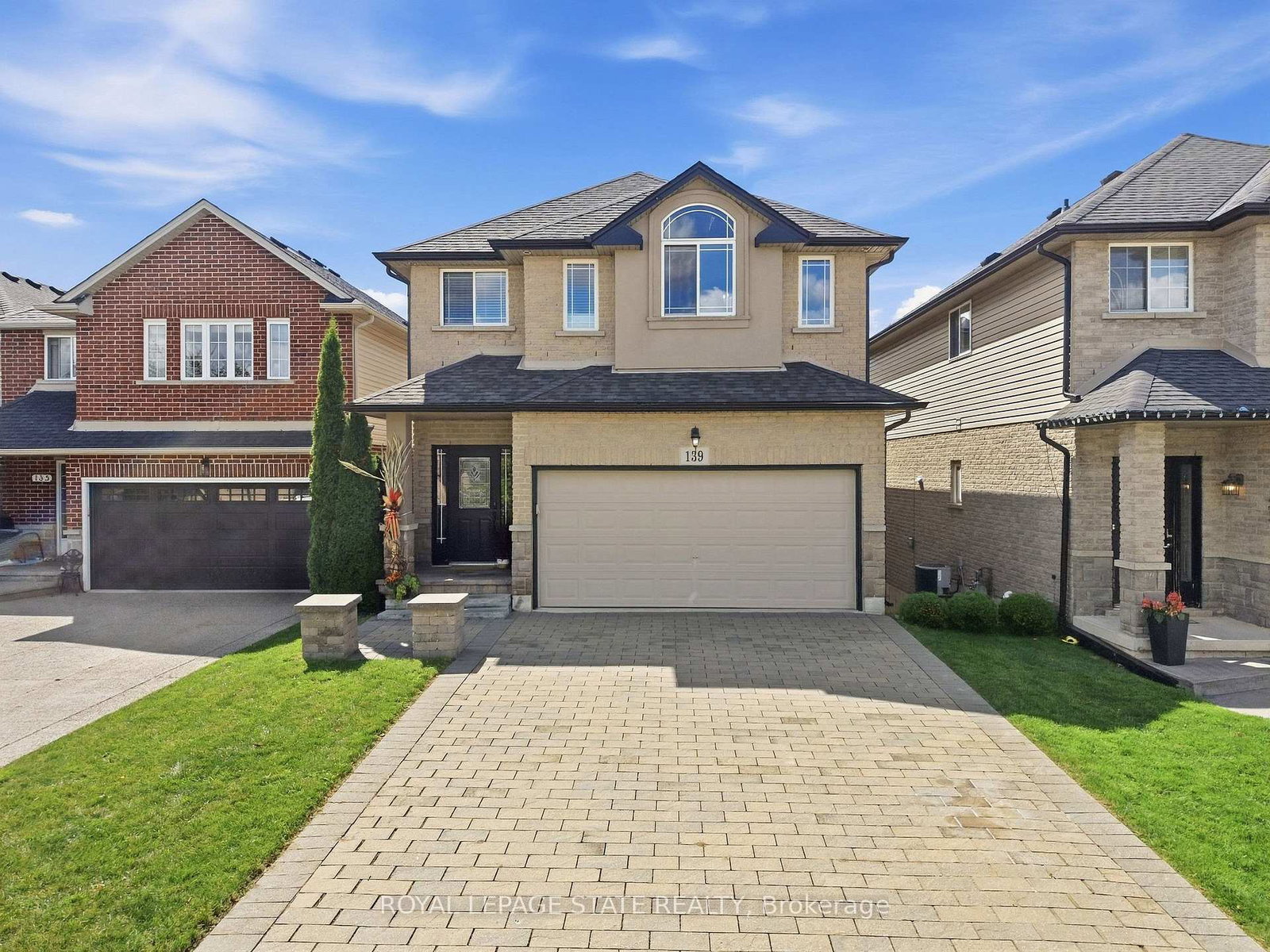 139-stoneglen-way-hamilton-ontario-x13792036