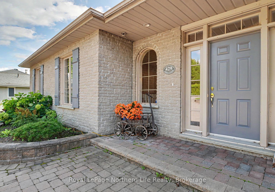 429-osprey-crescent-callander-ontario-x13792094