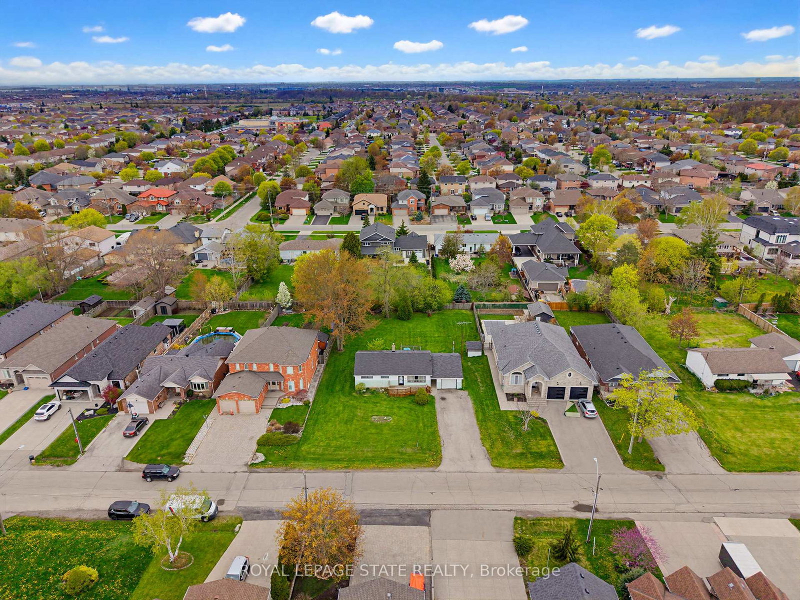 29-leckie-avenue-hamilton-ontario-x13792194