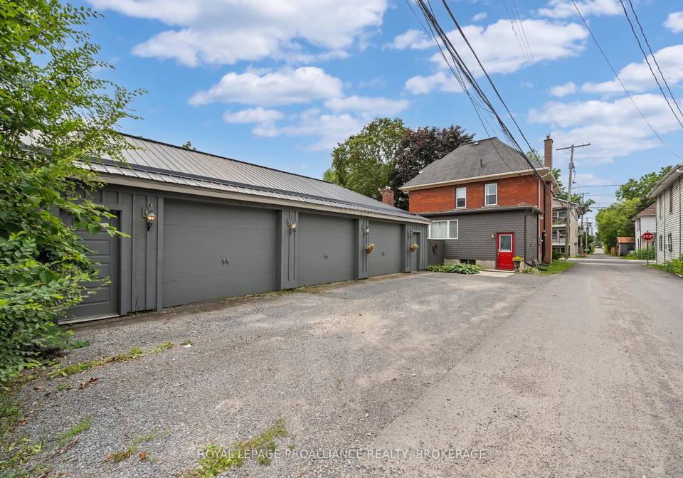 145-charles-street-n-gananoque-ontario-x13792276
