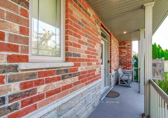 380-lake-street-grimsby-ontario-x13792366