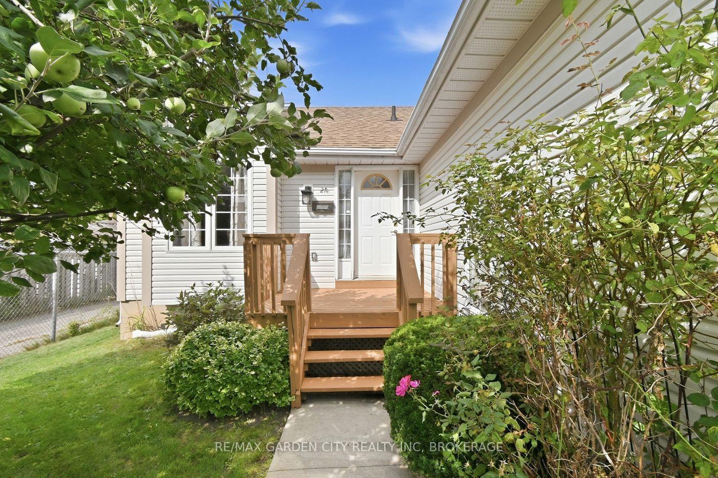 21-b-kelson-avenue-n-grimsby-ontario-x13792982