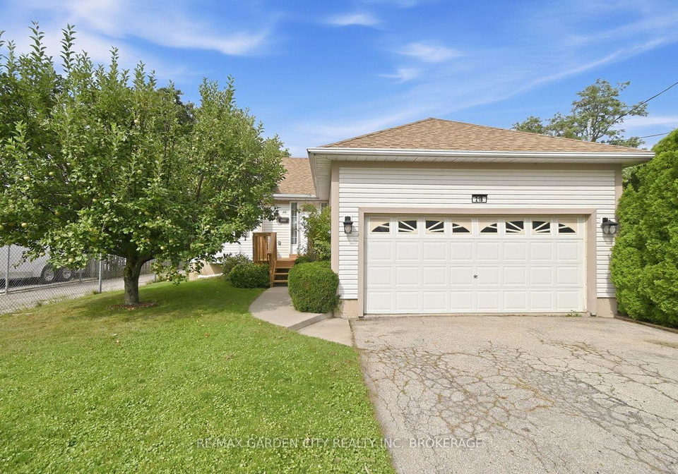 21-b-kelson-avenue-n-grimsby-ontario-x13792982