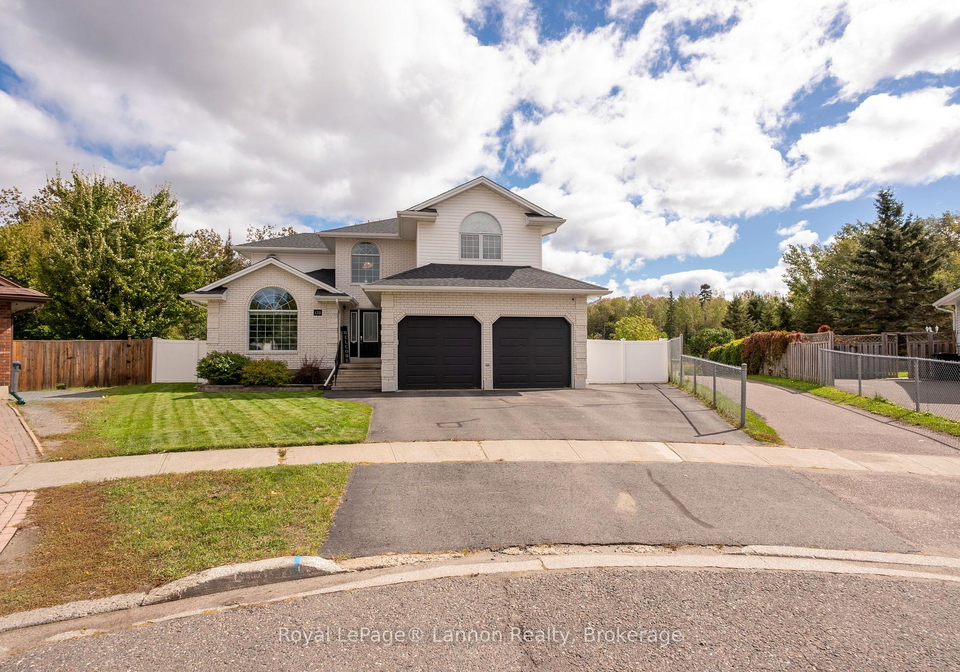 120-light-court-thunder-bay-ontario-x13793170
