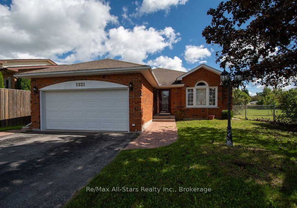 1921-mapleridge-drive-peterborough-ontario-x13793188
