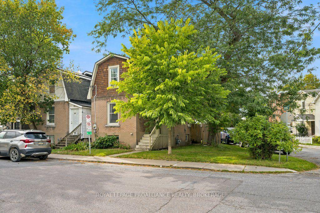 384-barrie-street-kingston-ontario-x13793296