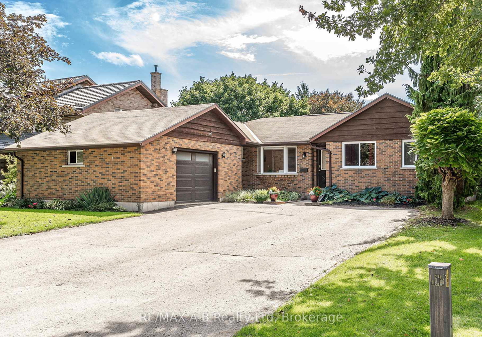 332-widder-street-e-st-marys-ontario-x13793310