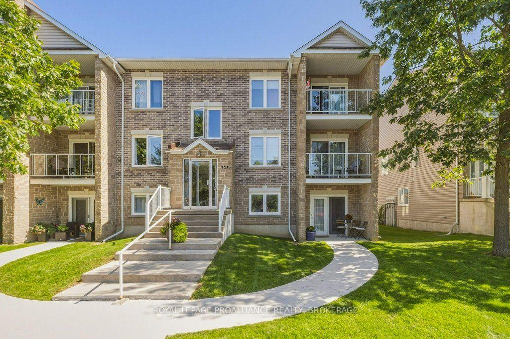 225-oak-street-gananoque-ontario-x13793746