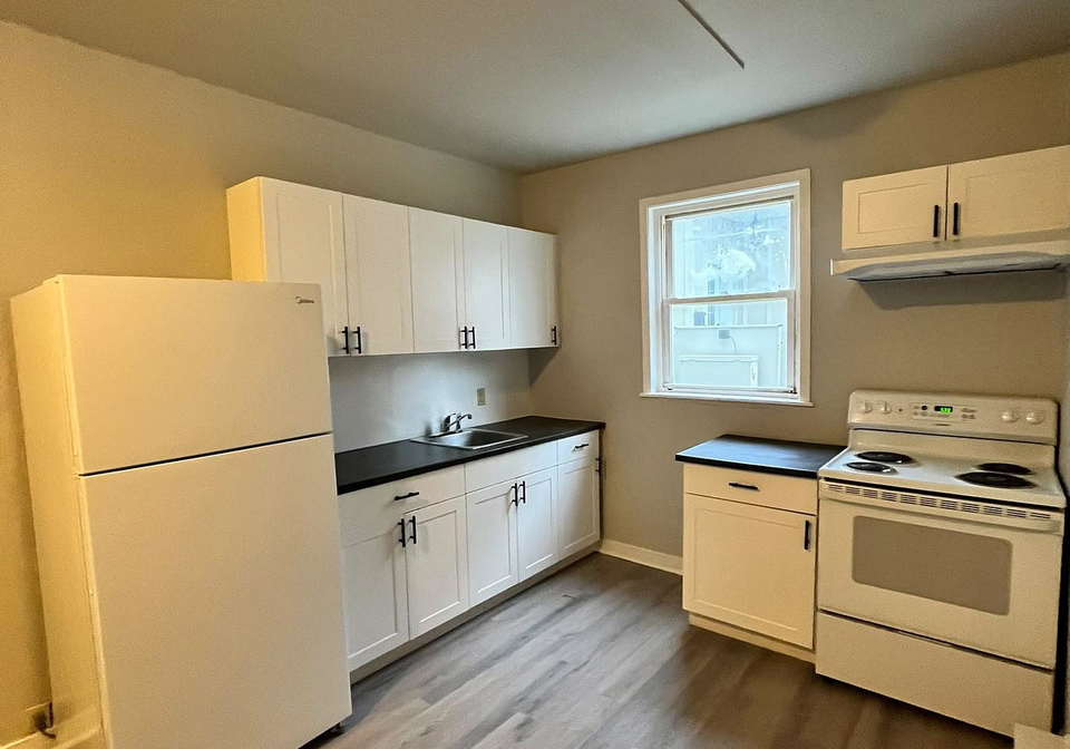 3lakeshore-drive-south-dundas-ontario-x13793864