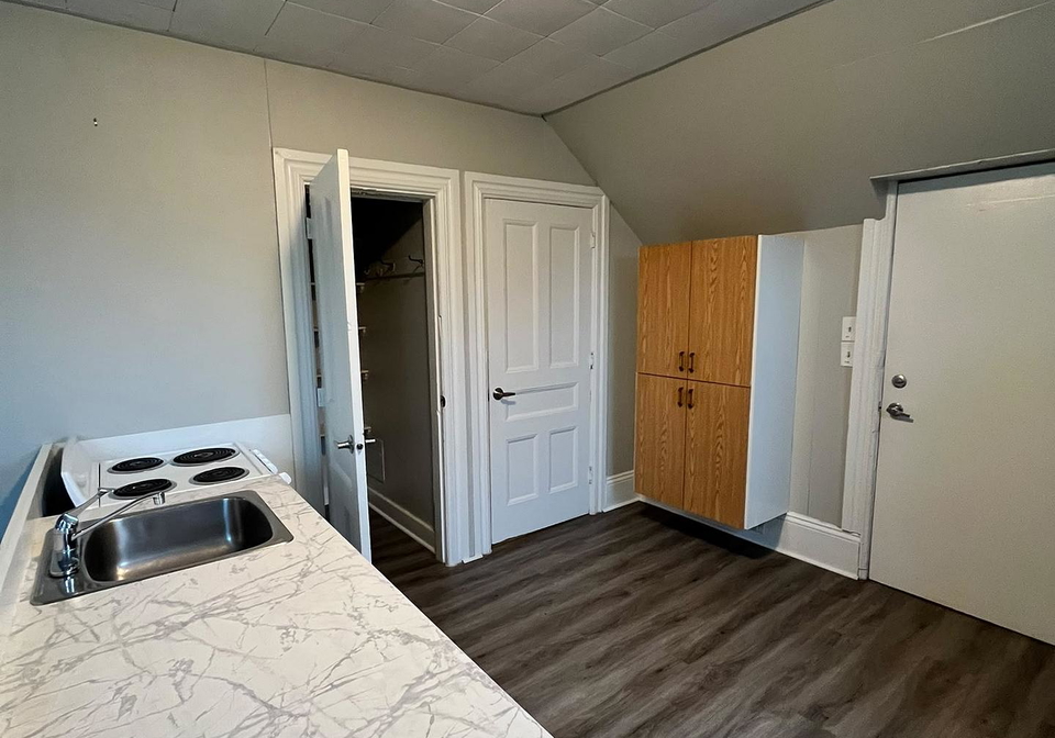 33-lakeshore-drive-south-dundas-ontario-x13793866