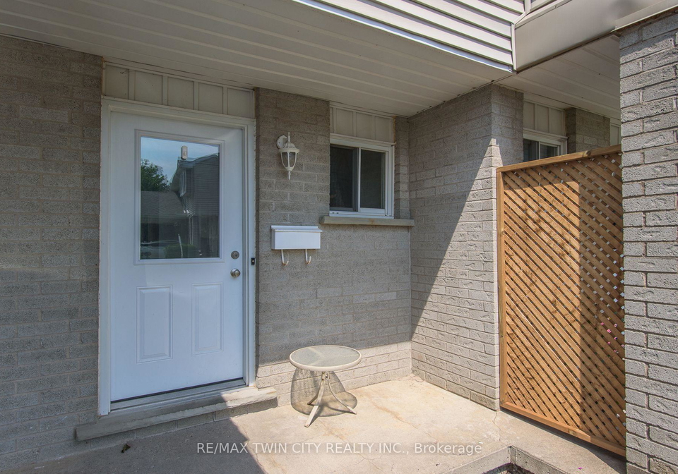 125-sekura-crescent-cambridge-ontario-x13793956