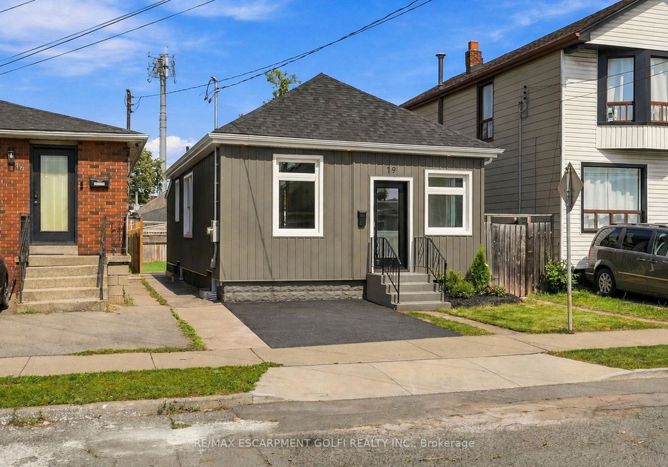 19-vansitmart-avenue-hamilton-ontario-x13793988