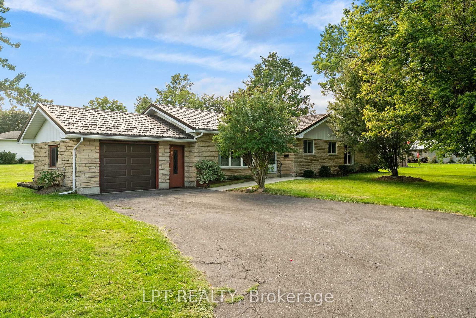 263-richmond-street-north-middlesex-ontario-x13794060