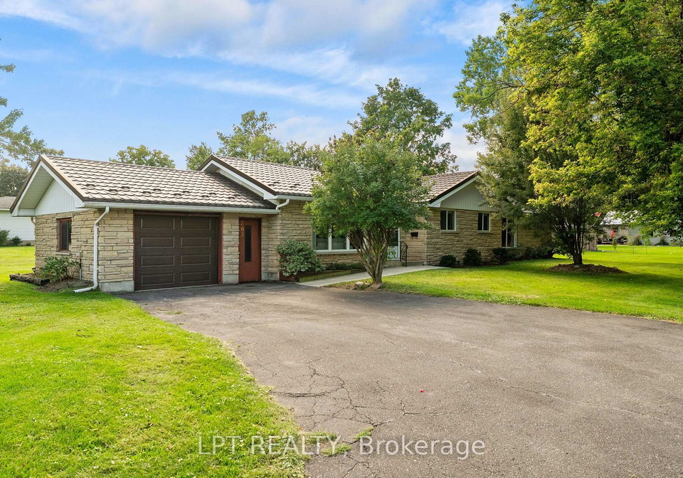 263-richmond-street-north-middlesex-ontario-x13794060