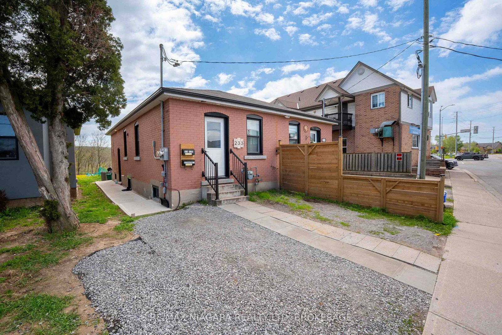 233-pelham-road-st-catharines-ontario-x13794124