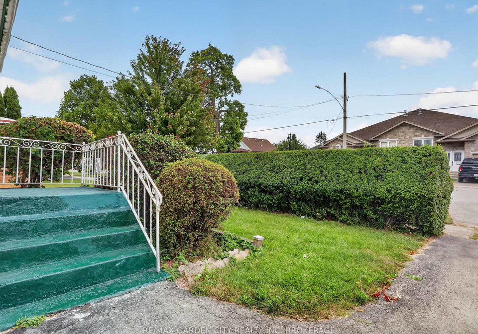 19-cunningham-street-thorold-ontario-x13794242