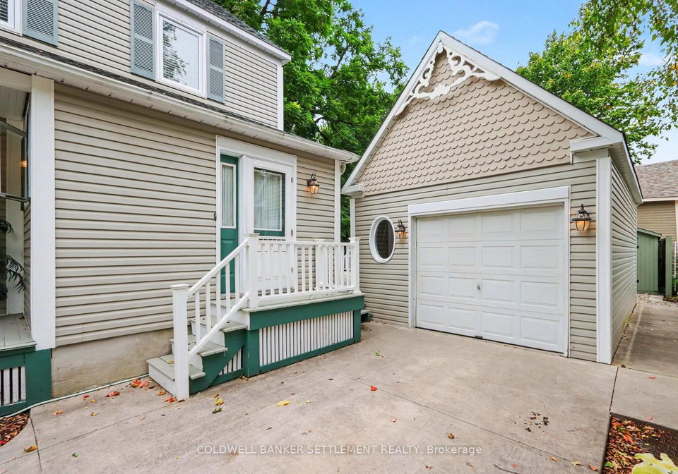 15-isabella-street-perth-ontario-x13794300