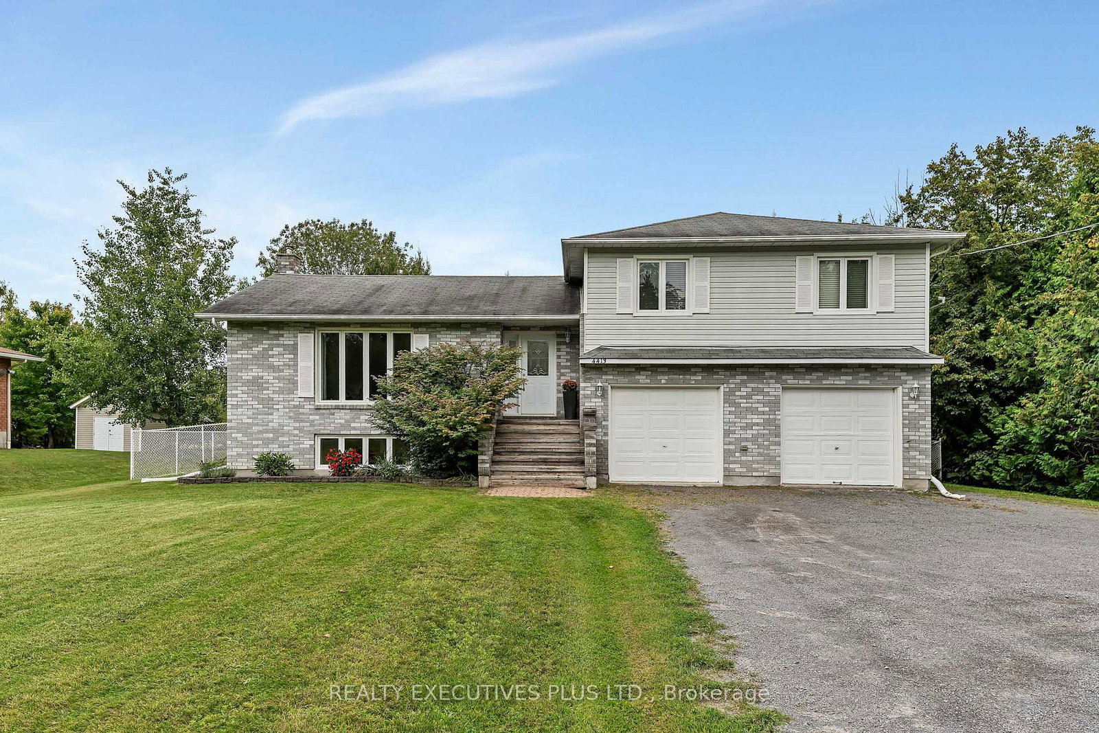 4413-champlain-street-clarence-rockland-ontario-x13794308