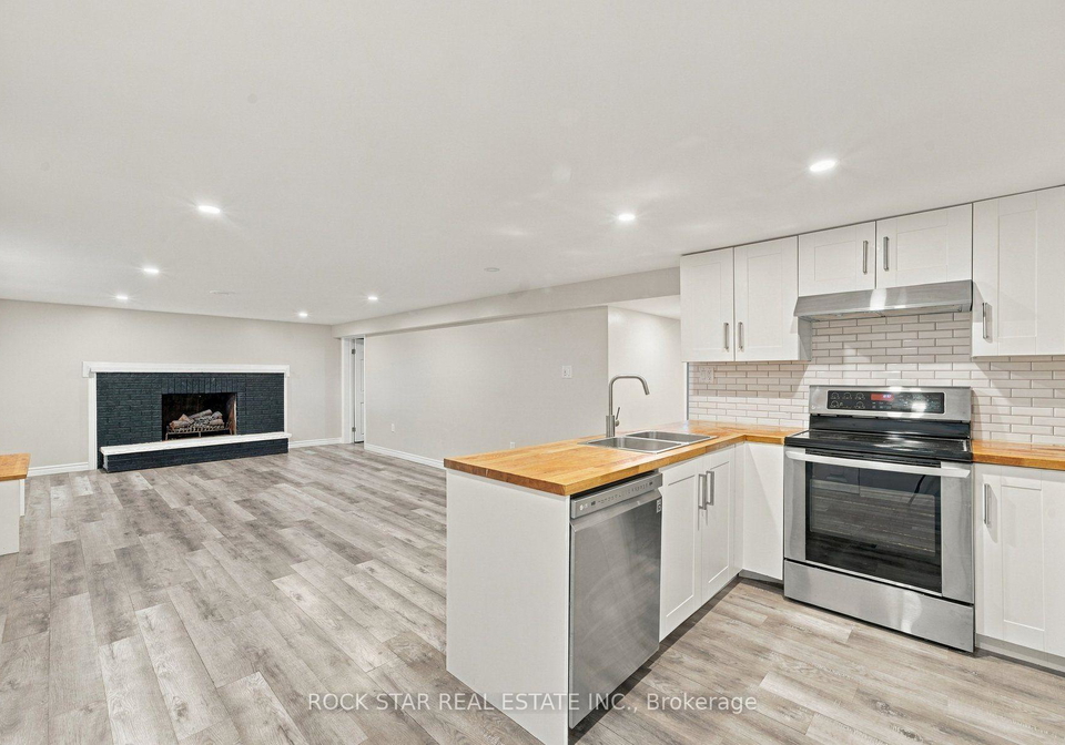1052-fennell-avenue-e-hamilton-ontario-x13794484