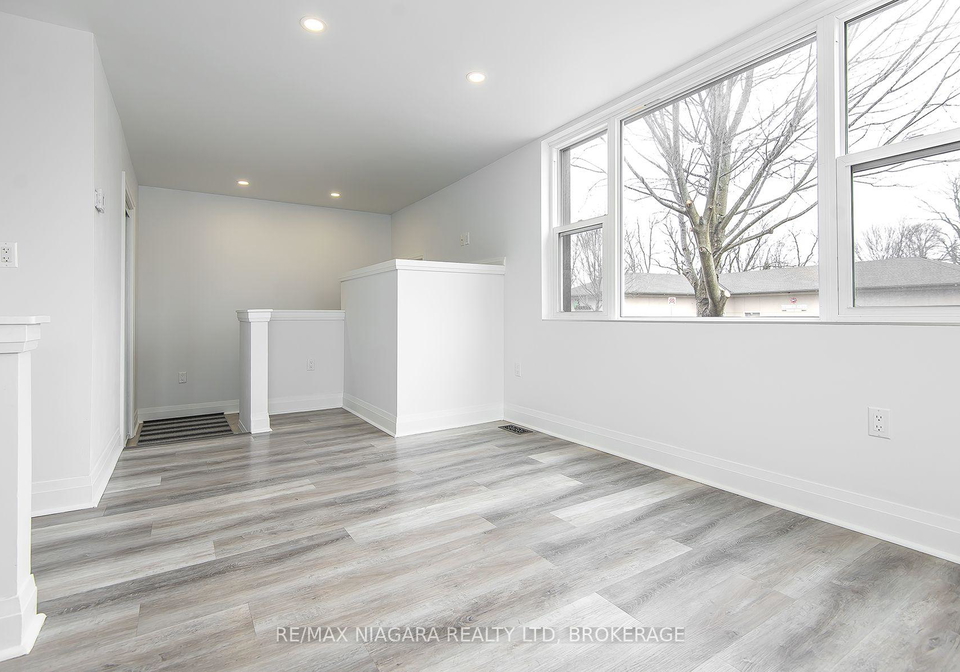 120-main-street-w-port-colborne-ontario-x13794530