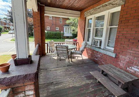 38-spadina-avenue-hamilton-ontario-x13794568