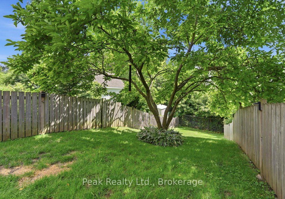 1673-applewood-crescent-peterborough-ontario-x13794578