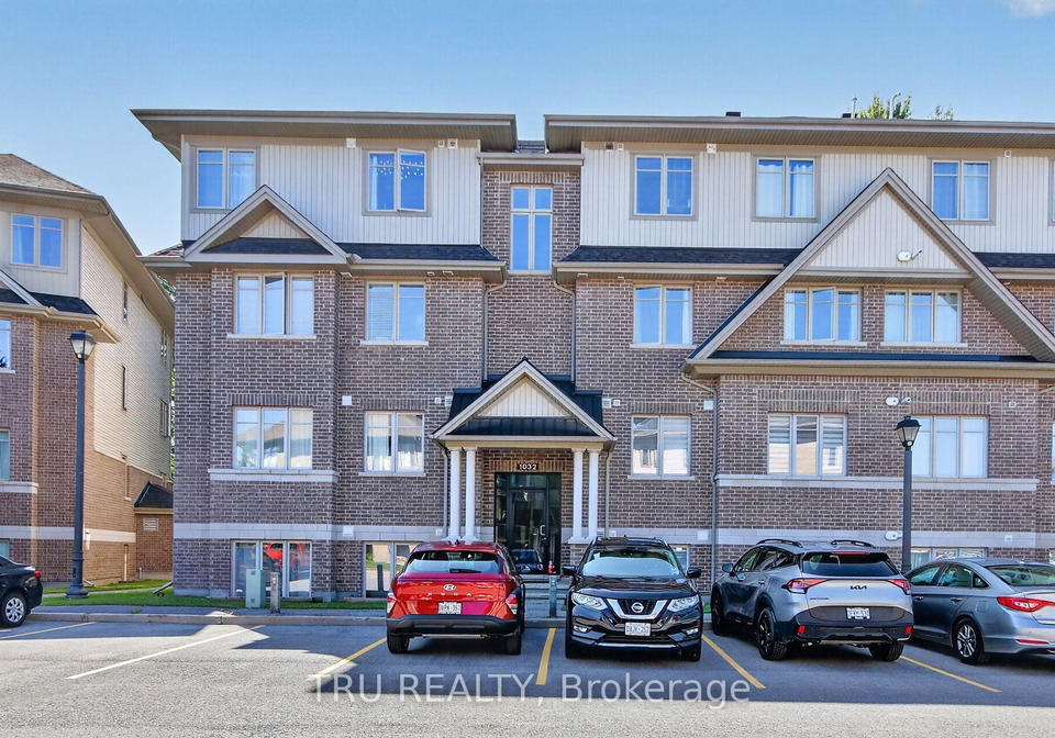 1032-beryl-private-ottawa-ontario-x13795224