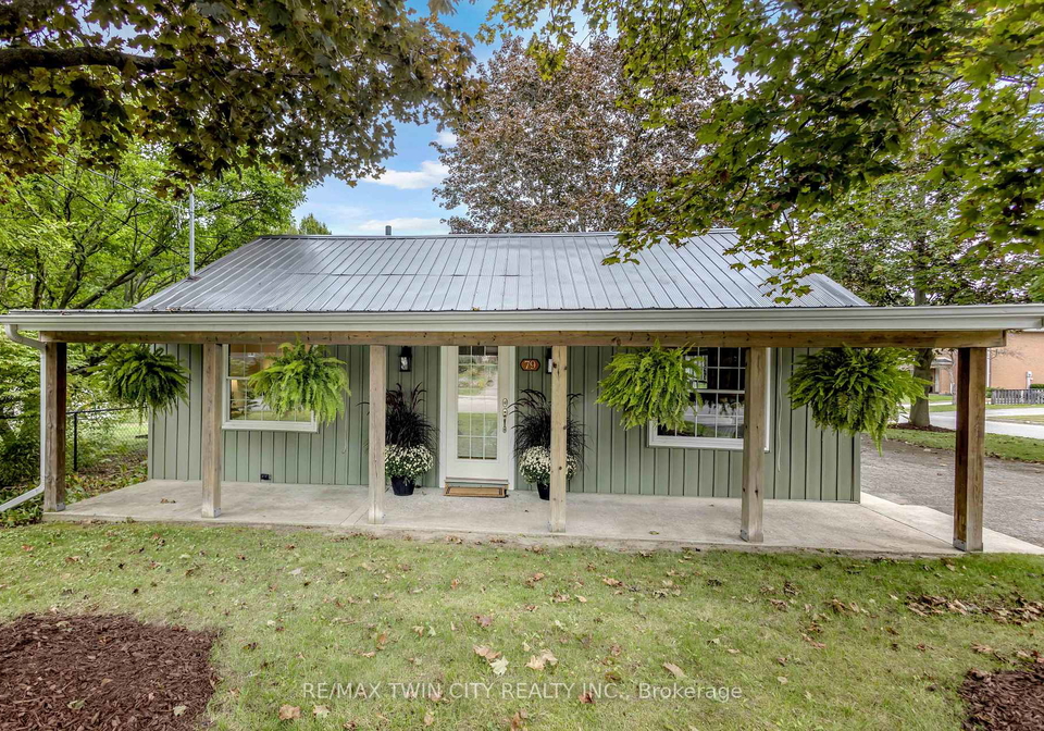 79-oak-street-norfolk-ontario-x13795350