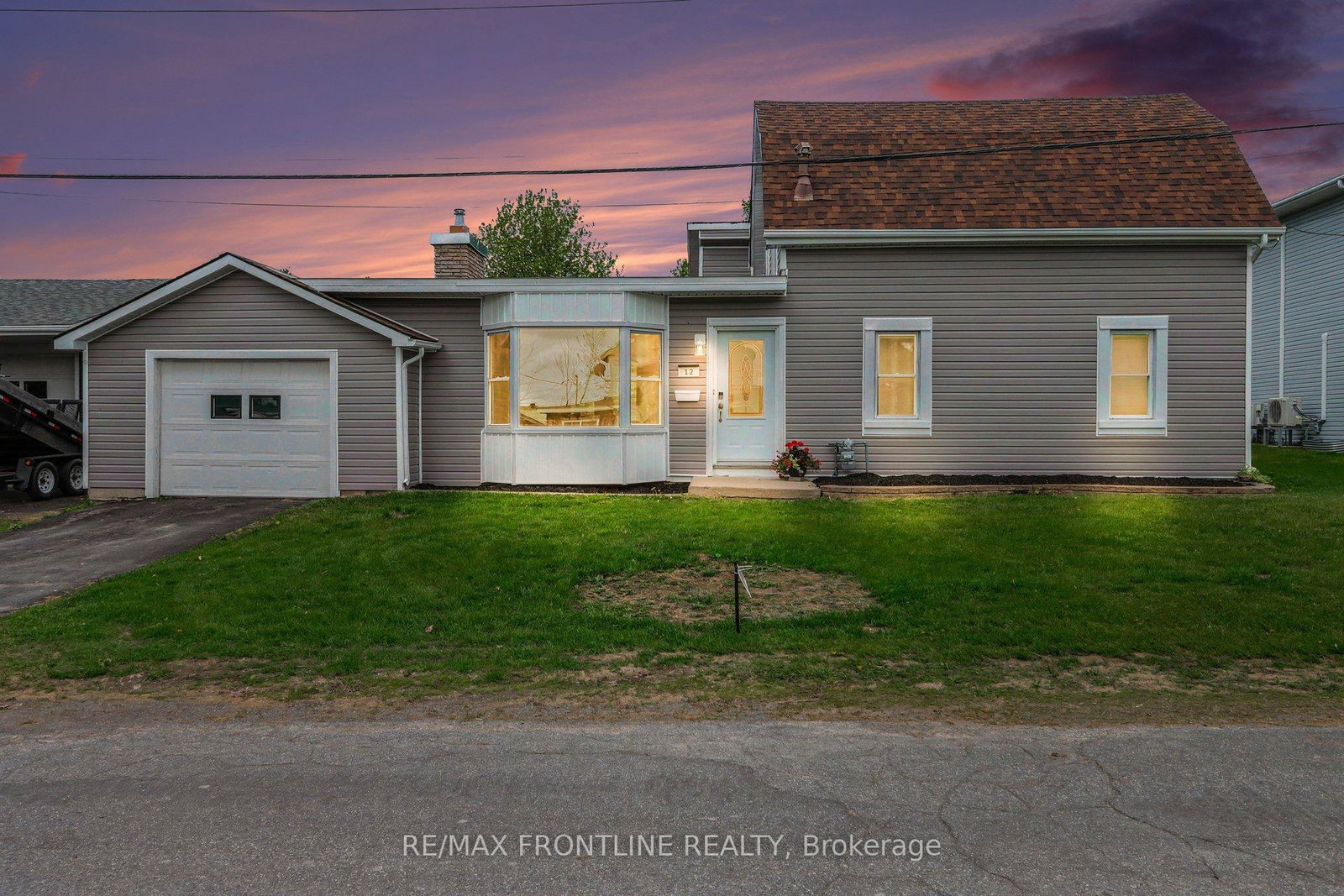 12-fifth-street-smiths-falls-ontario-x13795386