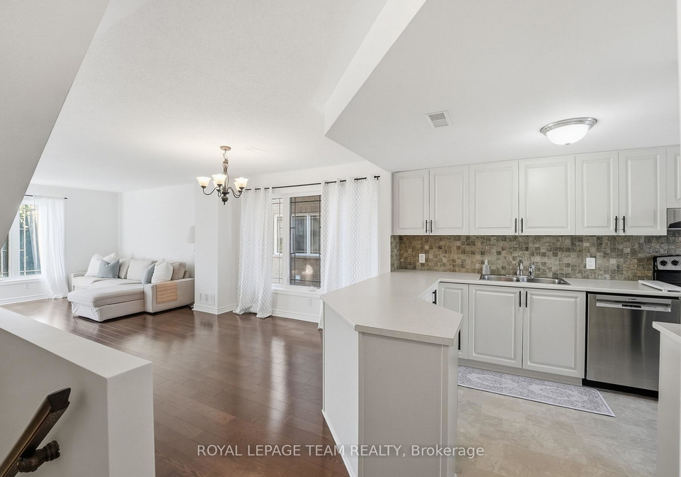 128-paseo-private-ottawa-ontario-x13795604
