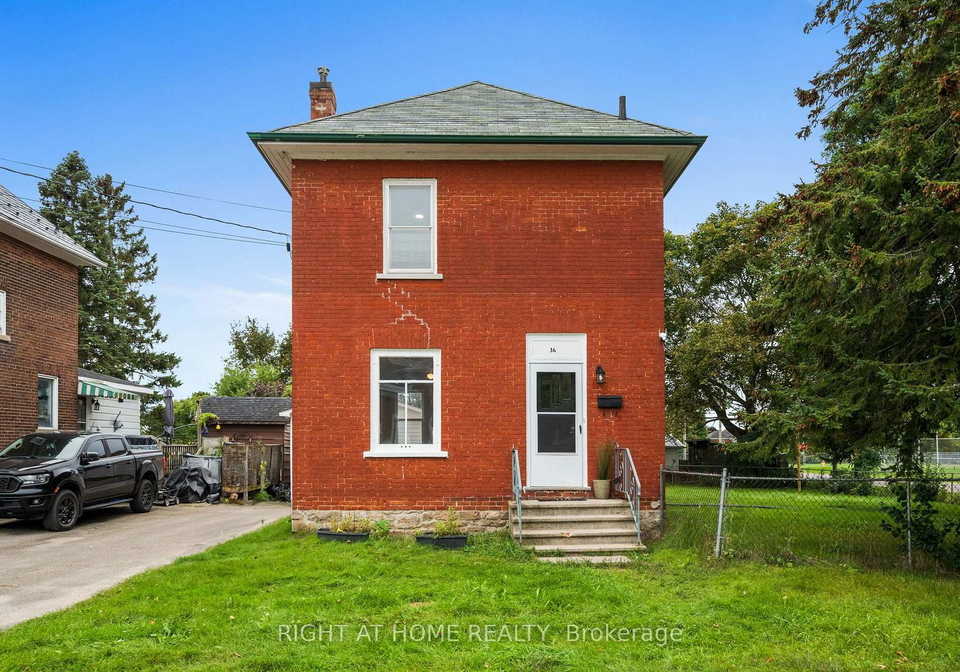 36-empress-avenue-smiths-falls-ontario-x13795676